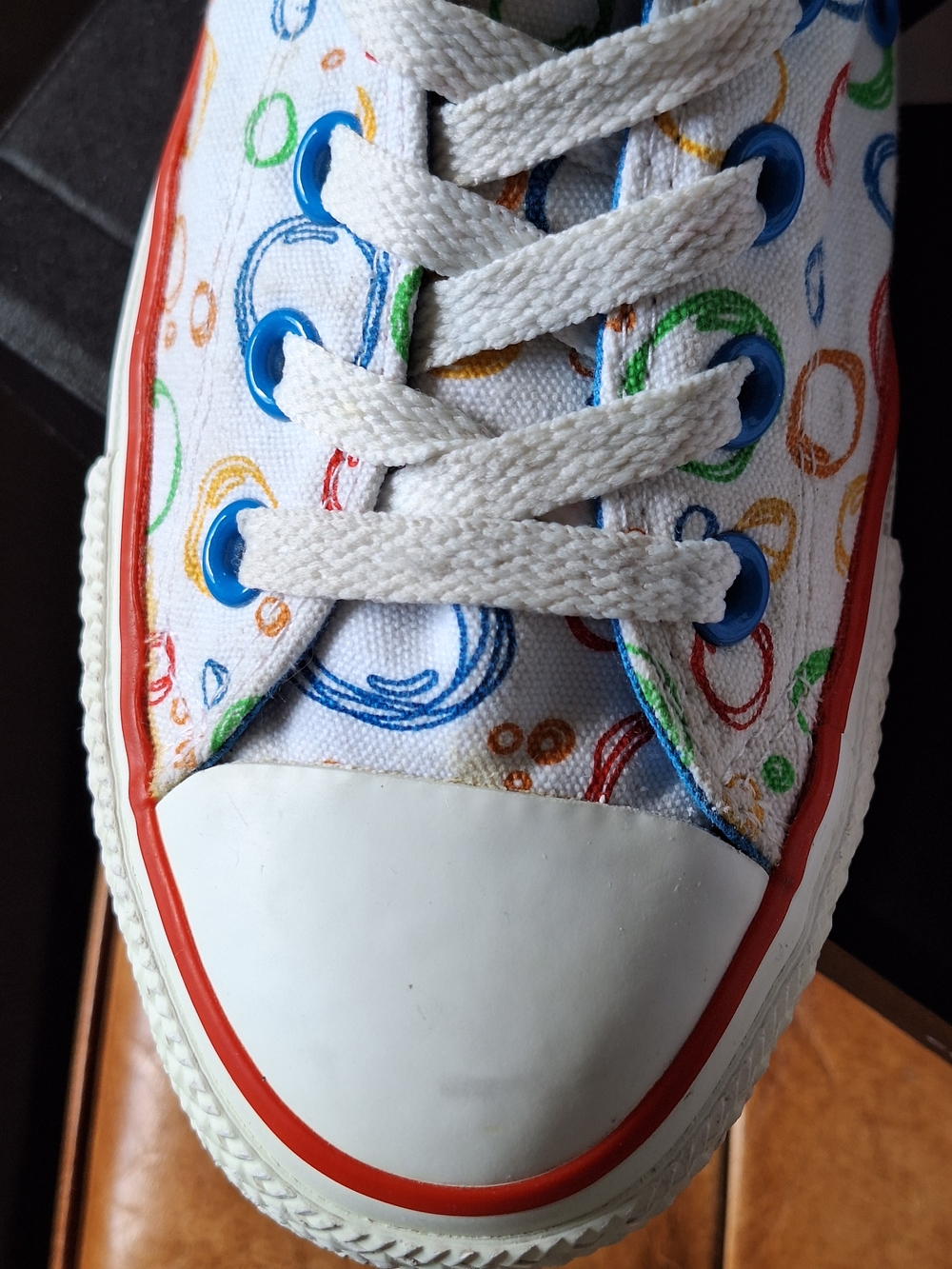 Converse White Canvas Sneakers with Multicolor Bubble Print - Picture 5 of 10